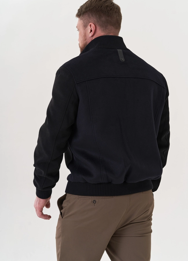 Мужская куртка 