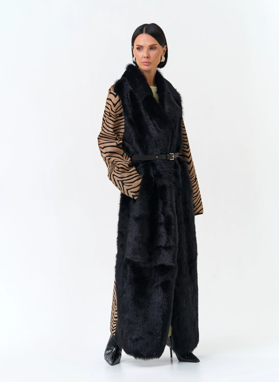 Женская двухсторонняя дубленка из натурального меха фото