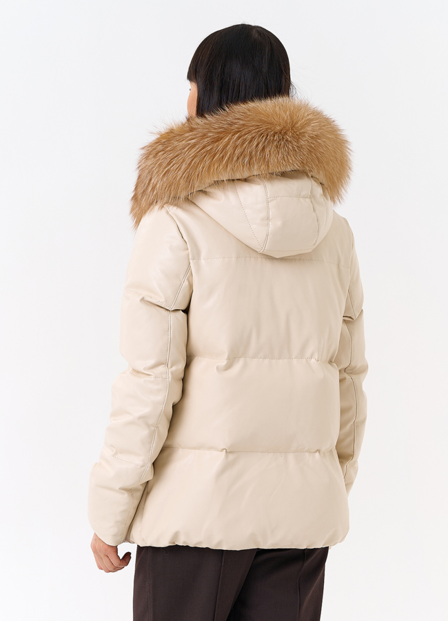 фото Женский пуховик из эко кожи с отделкой из натуральной лисы модель № 31946