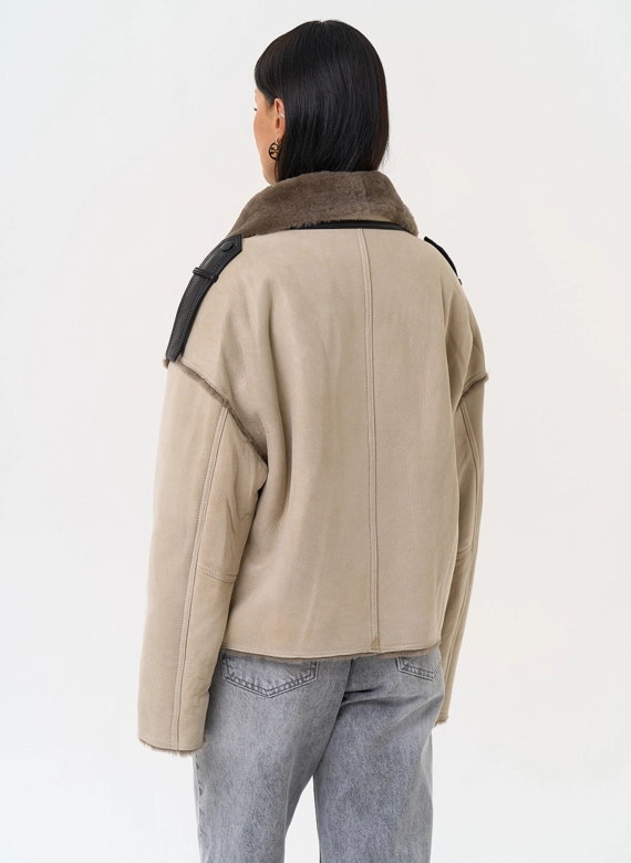 Светлая натуральная дубленка