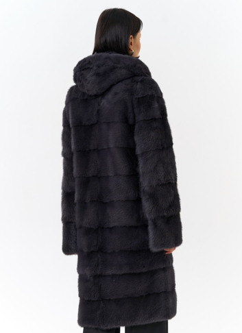Норковая шуба в цвете графит с капюшоном Норковая шуба в цвете графит с капюшоном