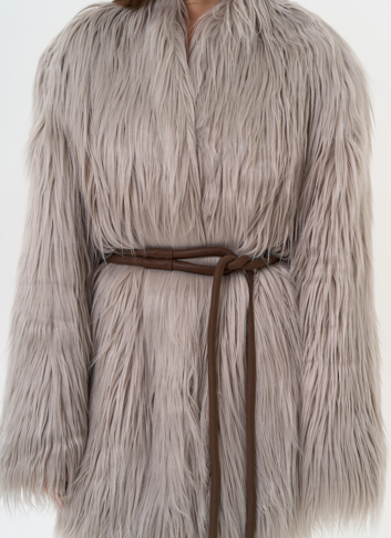 Женская шуба из эко меха с декоративным поясом