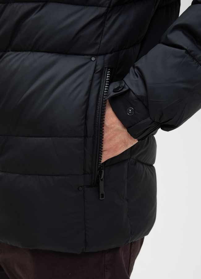 Мужской пуховик с капюшоном  модель № 28875 универмаг малина