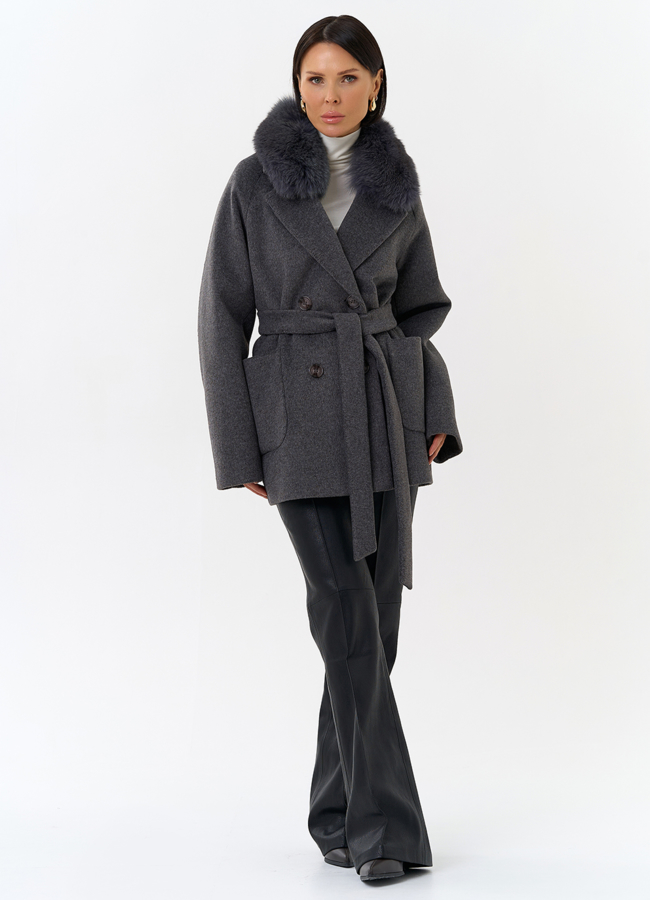 Женское утепленное пальто с отделкой из меха песца модель № 32003 меха малина